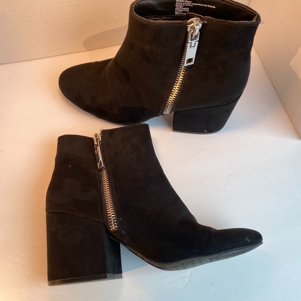 DV Side Zip Black Velvet Ankle Boots Size 9